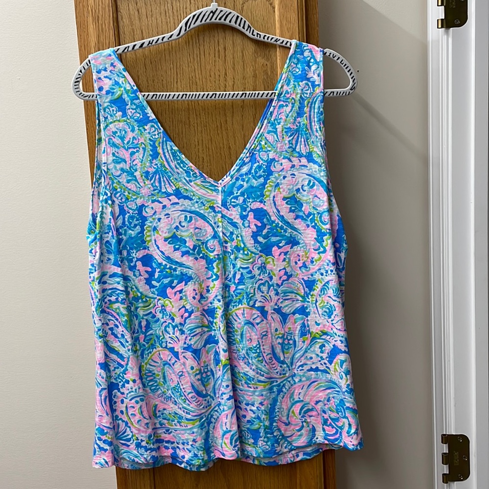 Lilly Pulitzer pull over tank top. Size extra large.